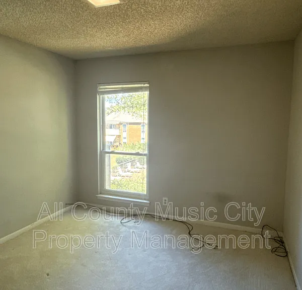 515 Basswood Ave #J-92 — Photo 10