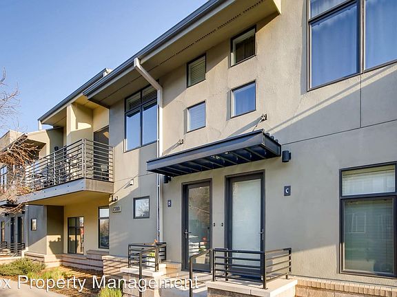 4th image of 1380 Rosewood Ave #9D
