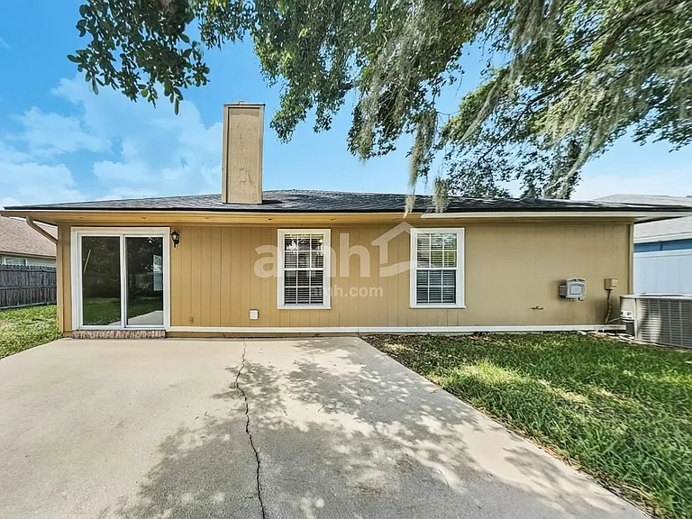 1819 Harbor Island Dr — Photo 18