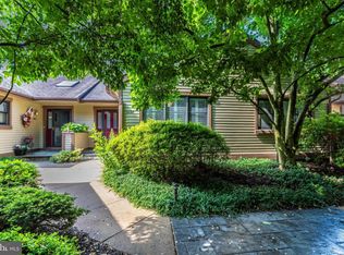 1097 Lincoln Dr, West Chester, PA 19380