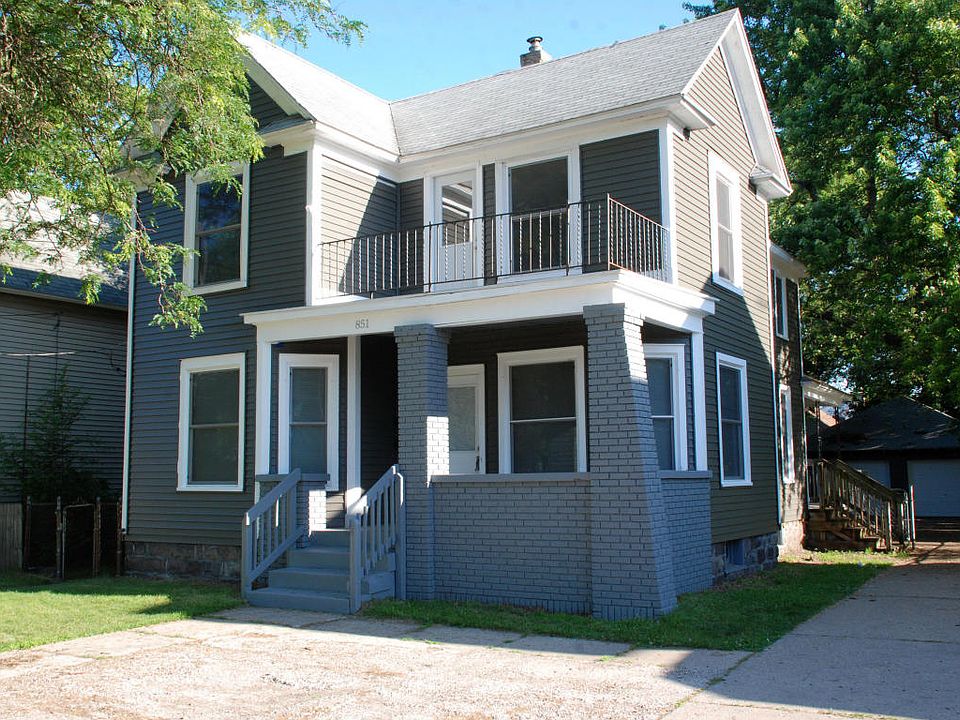 1st image of 851 Richmond St NW