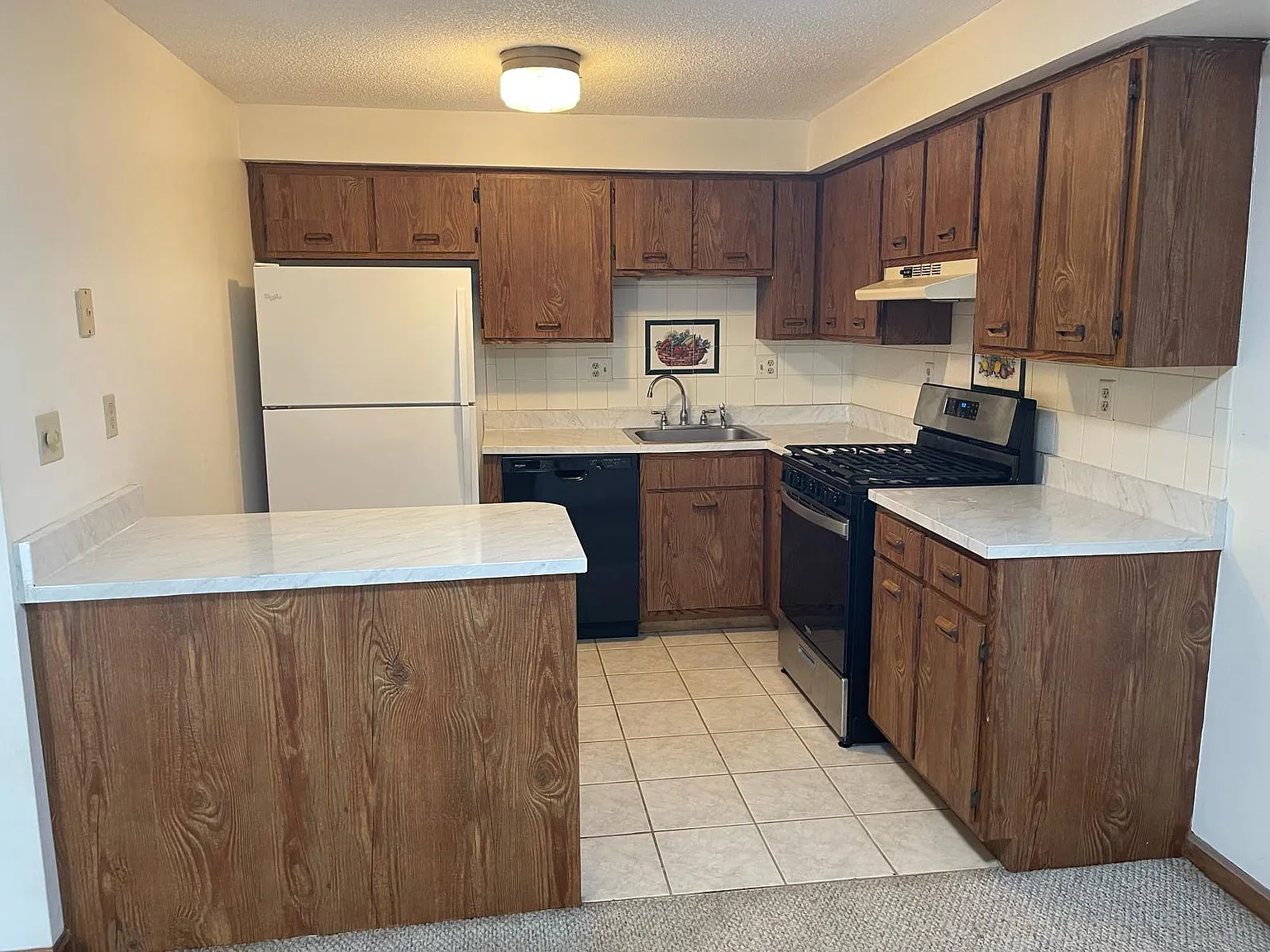 2 bed, 1.5 bath, $2,500 — Photo 3