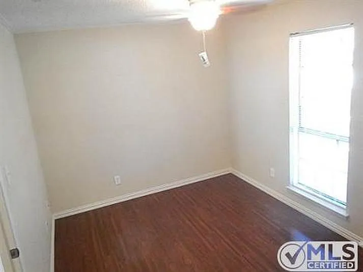 508 Dogwood Dr — Photo 12