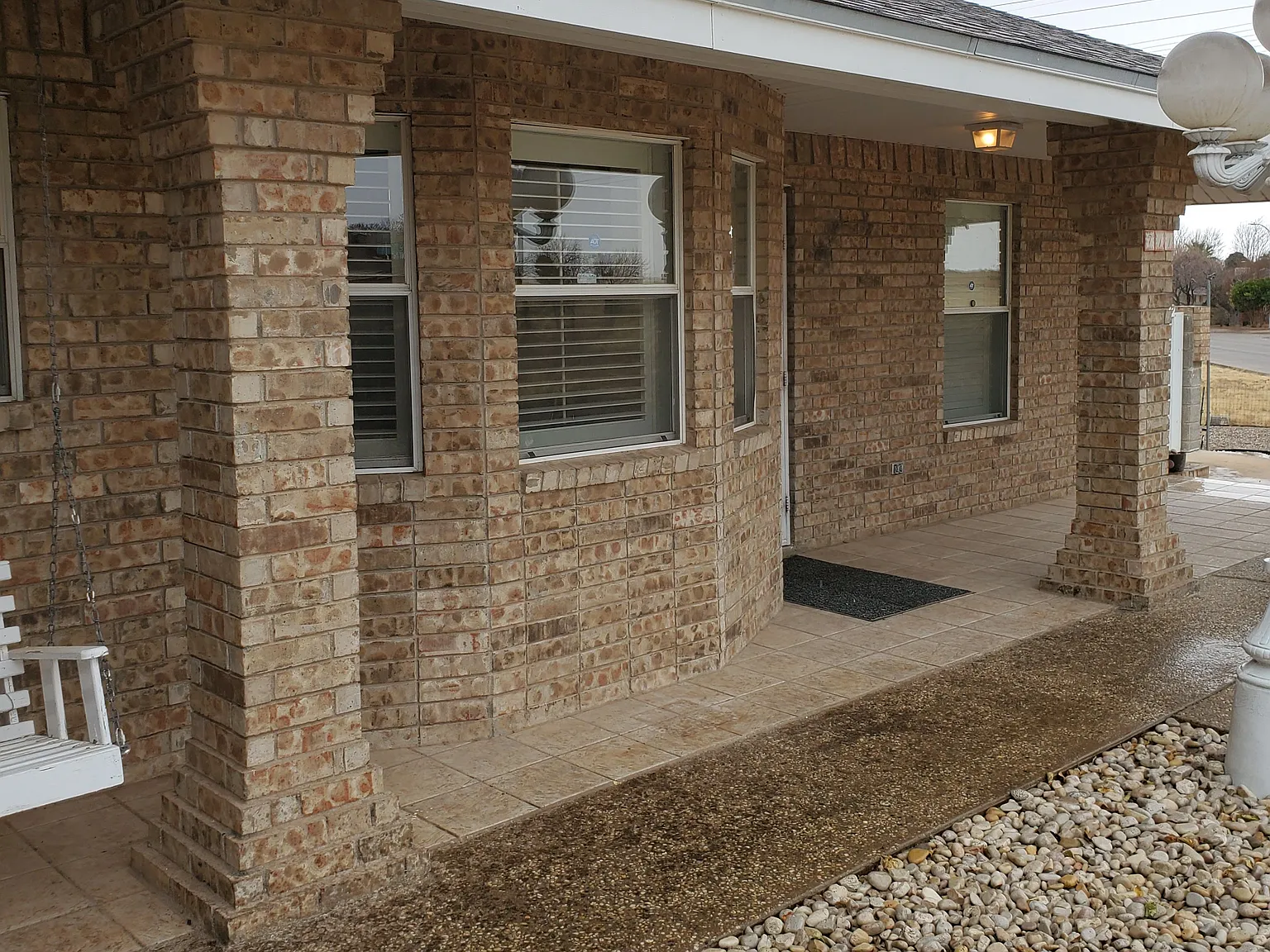 711 Masters Dr — Photo 3