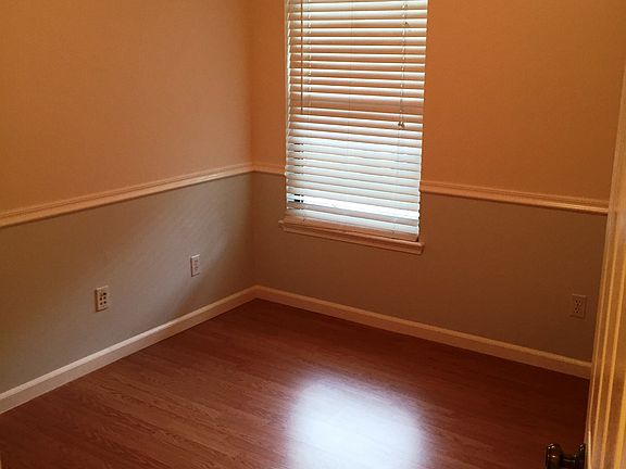 4th image of 1207 Cove Landing Dr