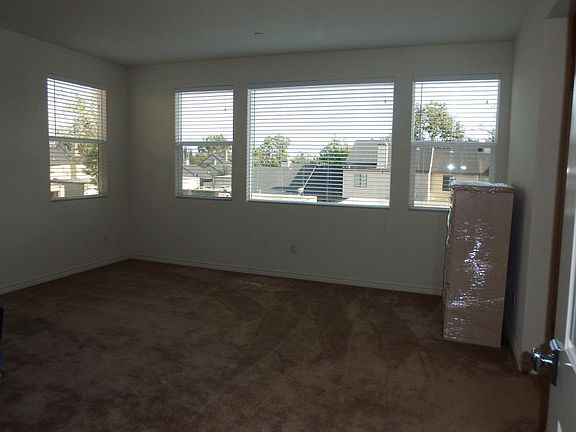 5th image of 9938 Pear Dr