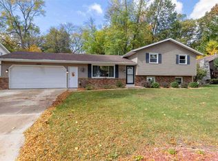 3001 S Dellwood St, Appleton, WI 54915