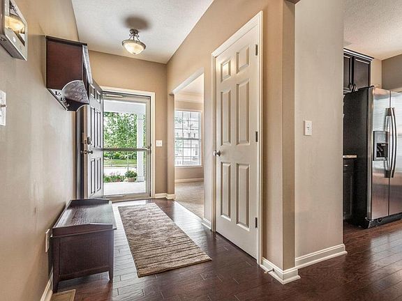 4th image of 322 Seatrain Dr