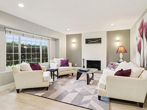 5th image of 711 Danica Pl
