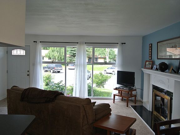 Living Room, RE/MAX