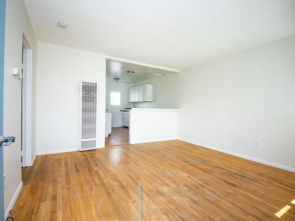 5th image of 638-708 Diamond St #704