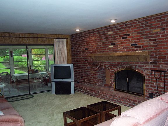 2nd image of 1391 Candlewood Dr