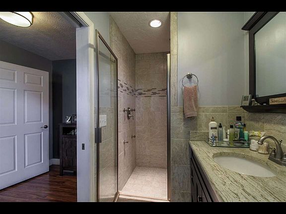 2nd image of 1046 Snead Dr