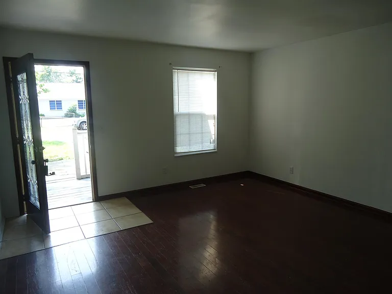 11086 Centennial Ave — Photo 7