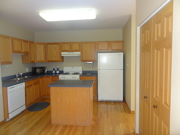 3rd image of 333 Lucille Ln #333