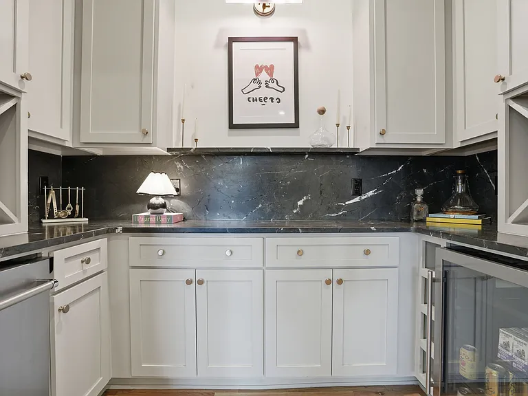 3917 S Madison Ave — Photo 15
