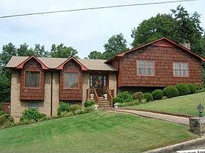 2nd image of 2114 Overhill Dr