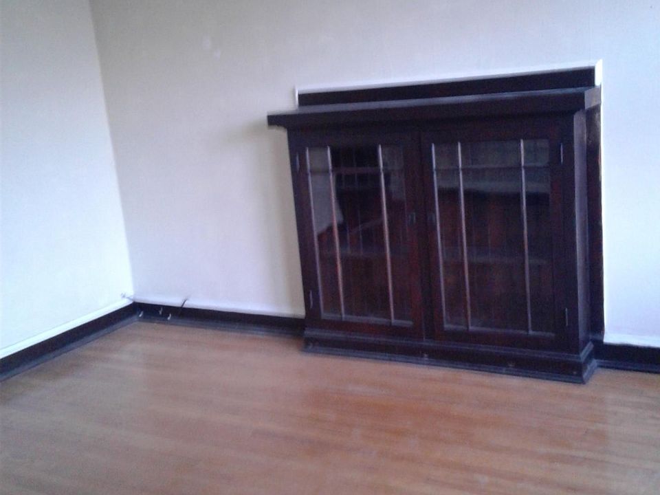 2nd image of 1919-25 Winnemac Ave #19232