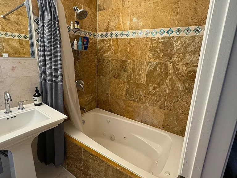1901 Columbia Rd NW #203 — Photo 15