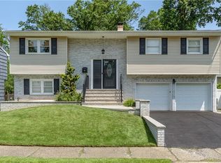 36 Fanning St, Fords, NJ 08863