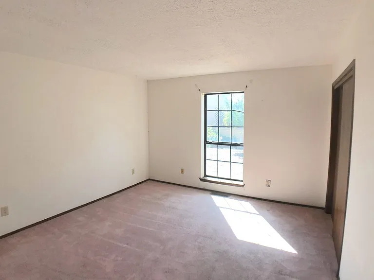 1099 Carmel Rd — Photo 21