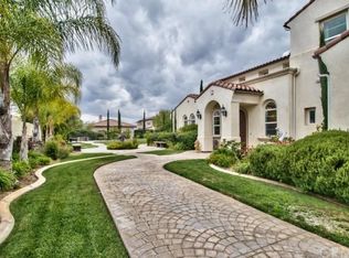 466 Green Orchard Pl, Riverside, CA 92506