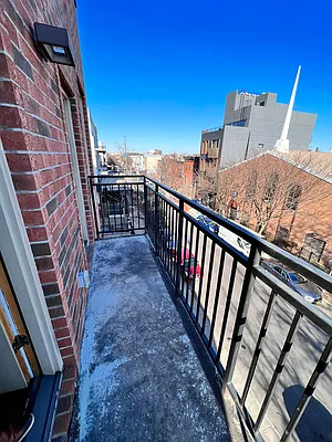 Rented by ERNY LLC | media 17