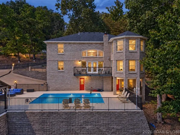 1744 Susan Rd, Lake Ozark, MO 65049