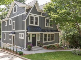 818 8th Ave SW, Rochester, MN 55902