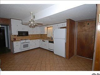 2nd image of 3201 Aspendale Ln
