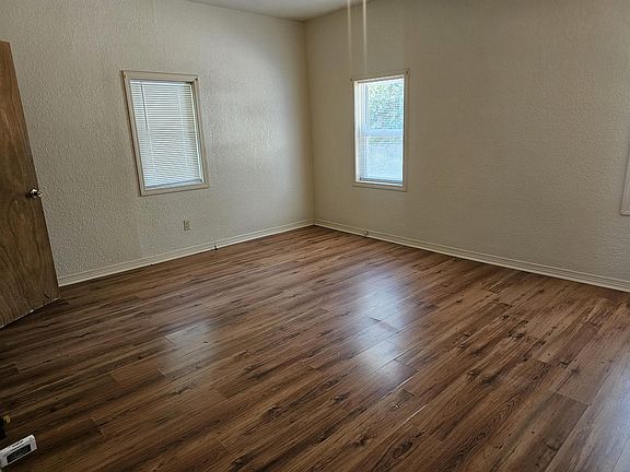 3rd image of 532 Summer St #A-1