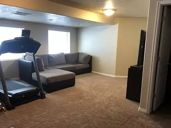 413 E Clubview Ln — Photo 12