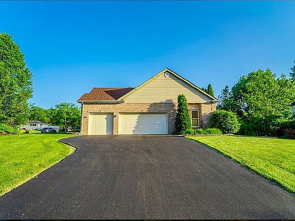 4th image of 8750 W Oakwood Dr