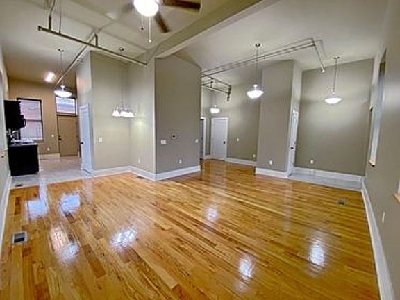 2nd image of 1624 Cuming St #911