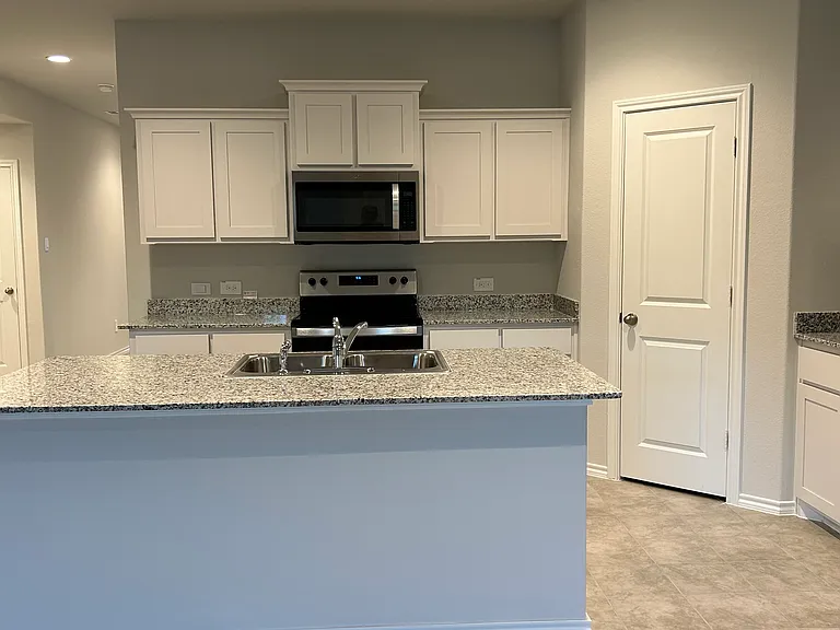 108 Piping Rock Dr — Photo 8