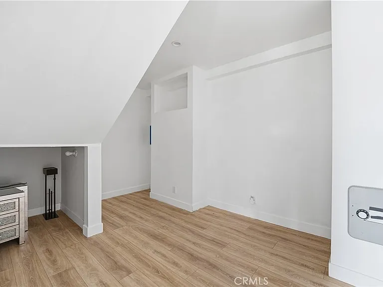 5035 Escobedo Dr — Photo 20