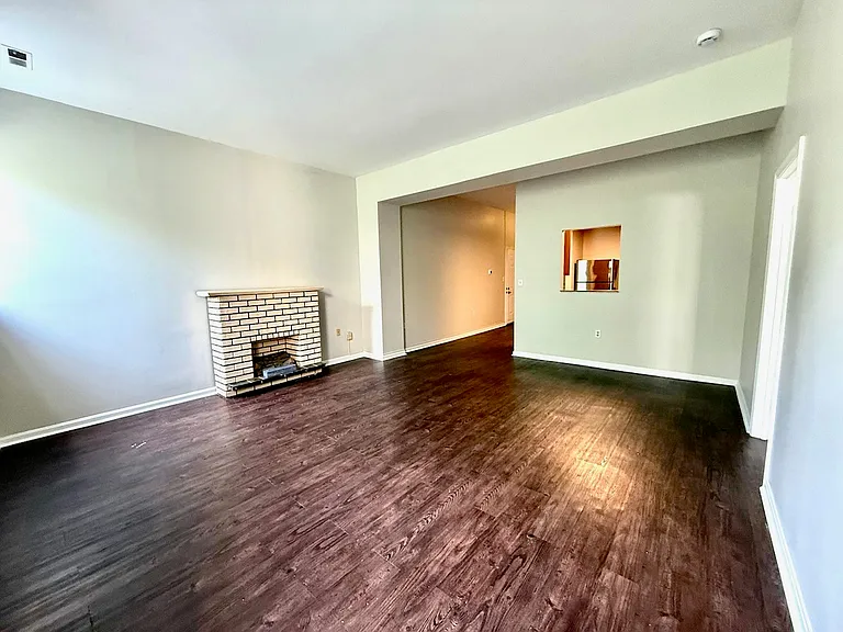 Vernon Homes — Photo 32