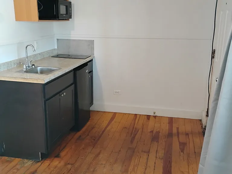 217 E Main St #5 — Photo 1