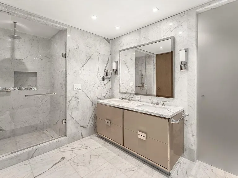 15701 Collins Ave #4802 — Photo 19
