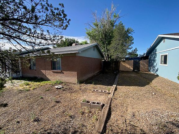 4th image of 712 Loma Encantada St