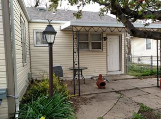 1106 S Dodge Ave, Wichita, KS 67213