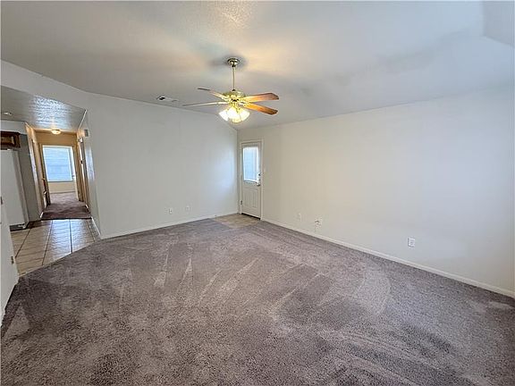 4th image of 612 Bermuda Unit B