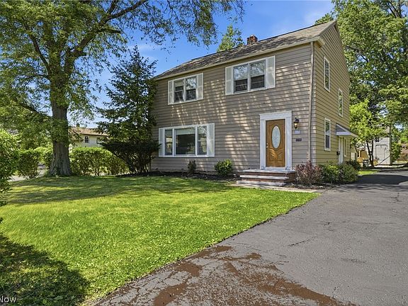 3rd image of 3471 Shannon Rd