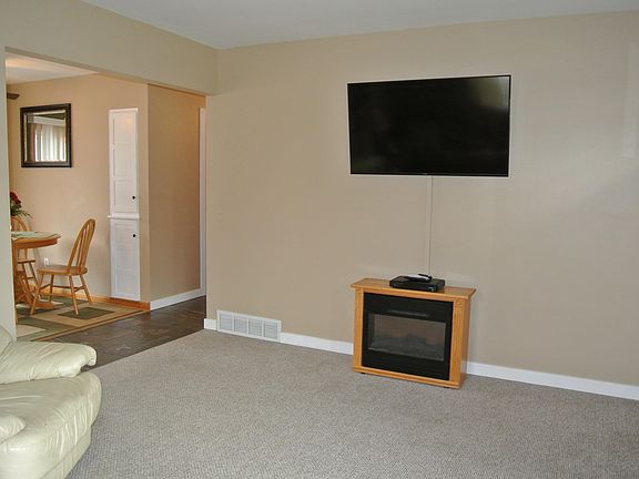5th image of 5438 Madison Ave SE