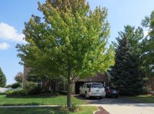 912 Butterfield Cir E, Shorewood, IL 60404