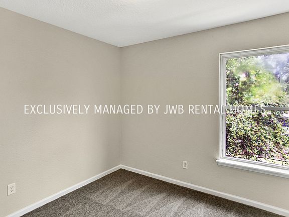 3rd image of 3505 Fern St