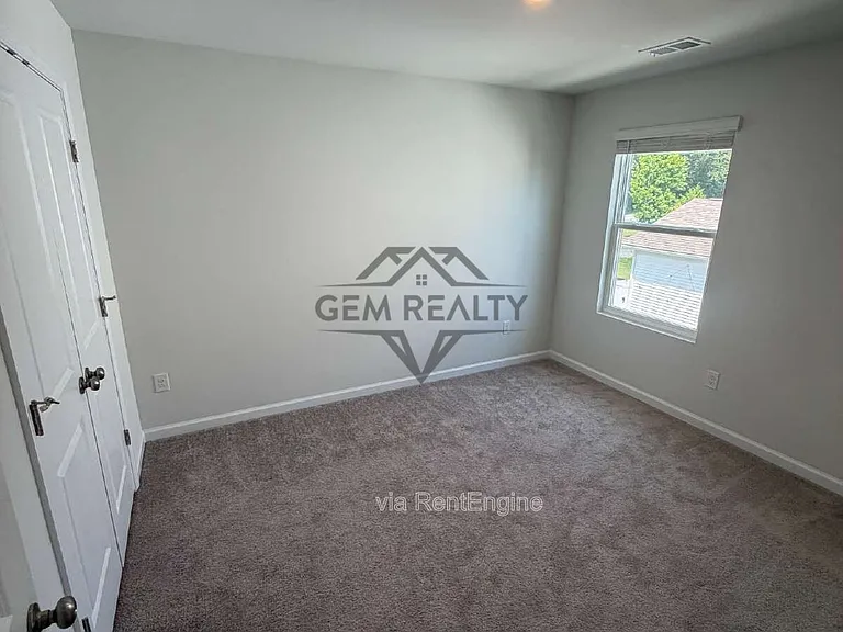 6619 Sacagawea St — Photo 5