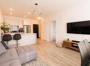 621 Regan Ave #302, Coquitlam, BC V3J 0K1