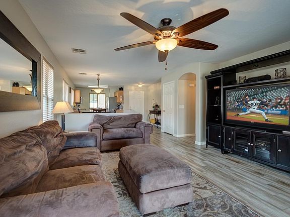 005_Living Room II