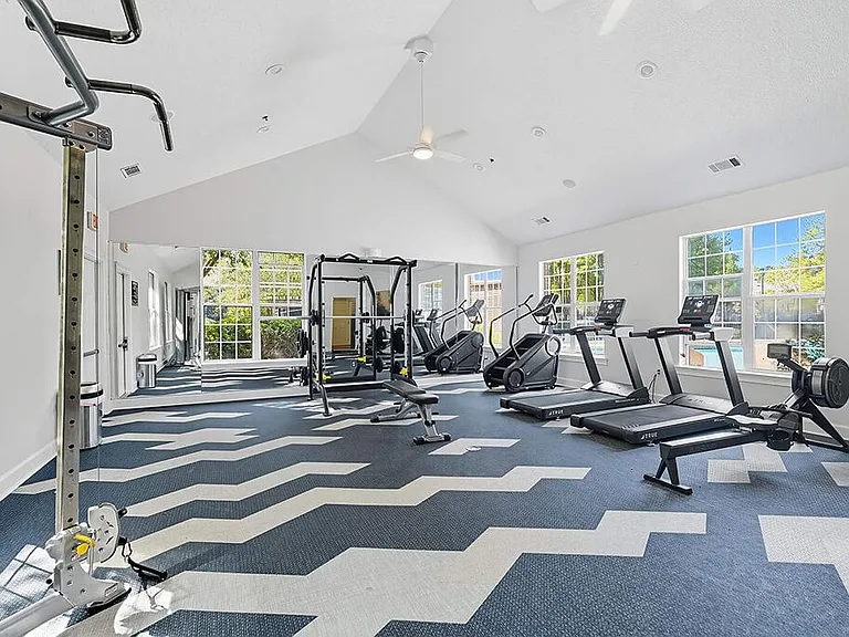 Chroma Park Apartments — Photo 18